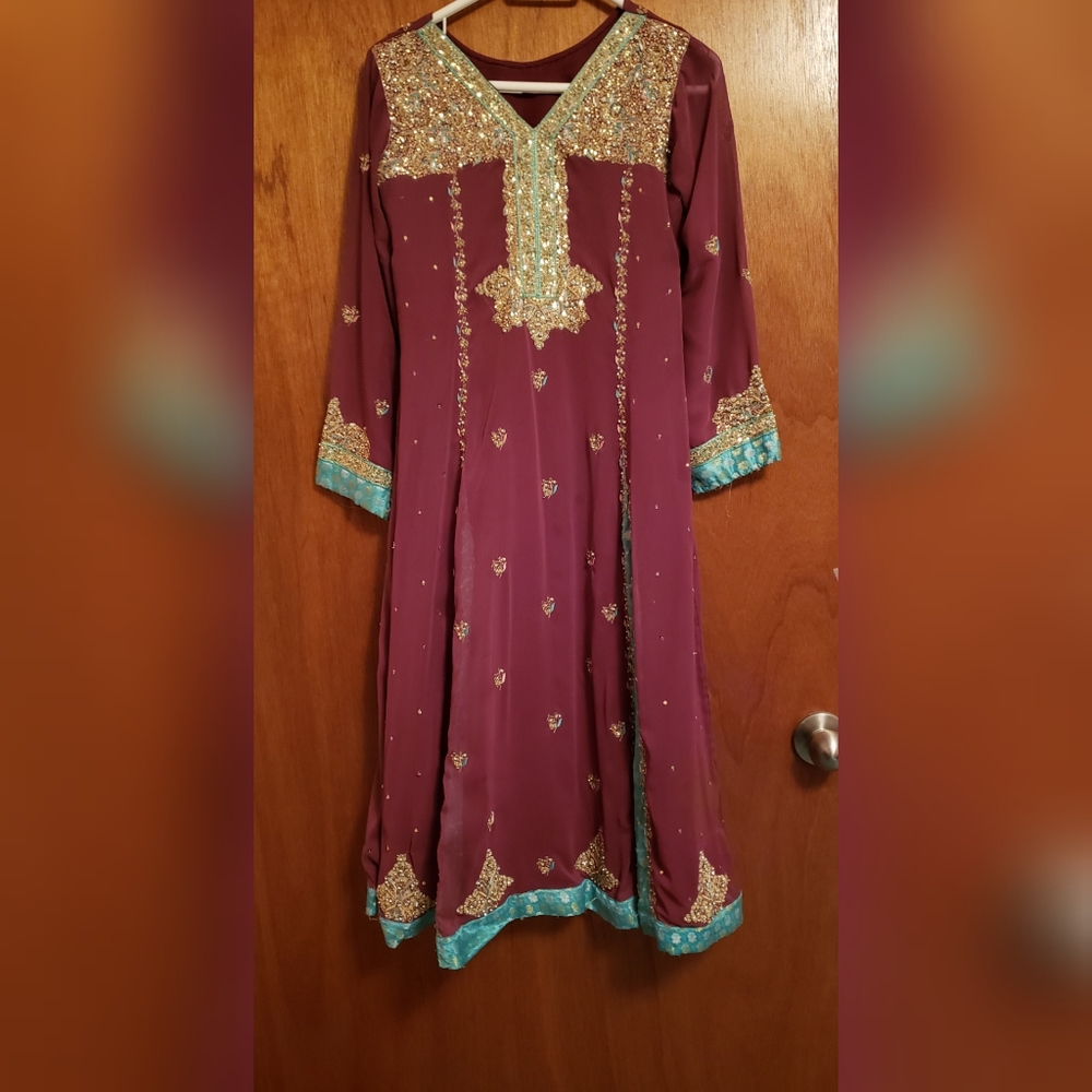 Pakistani Suit